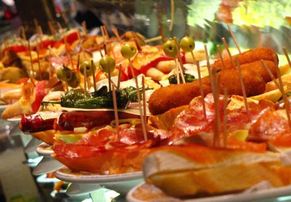 7 posti super tipici dove mangiare a Barcellona